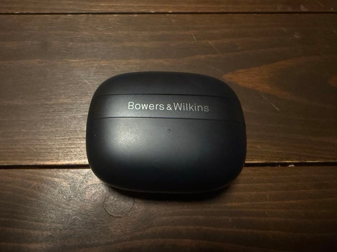 Bowers & Wilkins PI8 ワイヤレスイヤホン