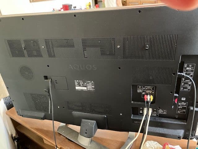 SHARP 52インチ液晶テレビ LC-52G9　引き取り限定但し７月上旬予定