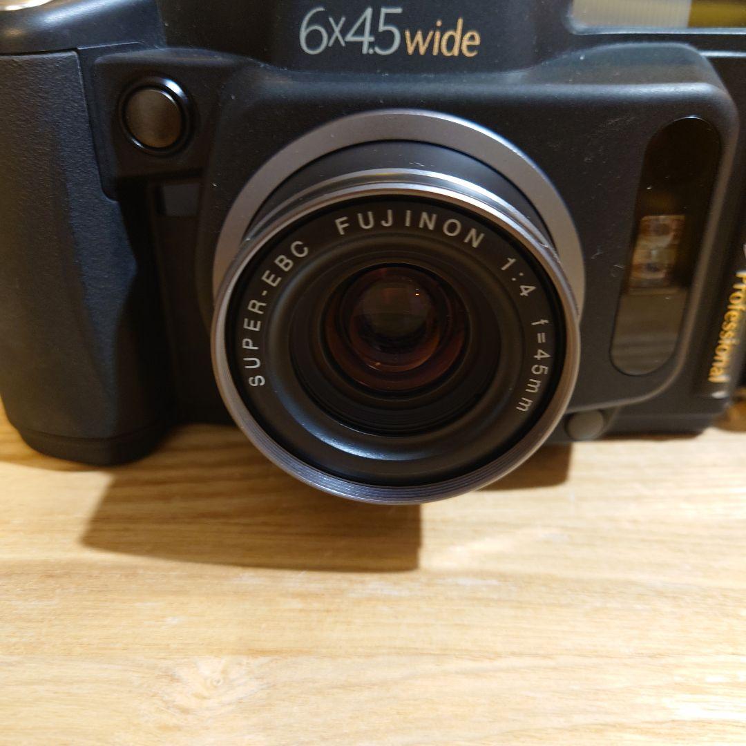 フジフイルム　GA645wi　フード+カバー付き