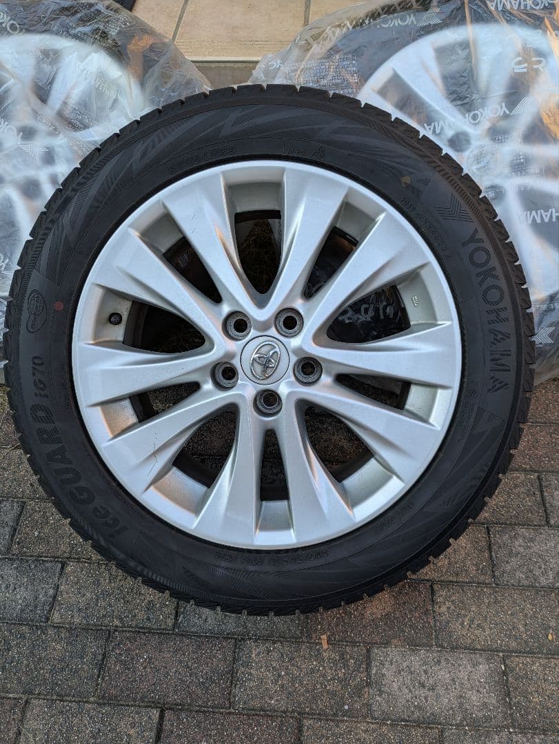 20系ヴェルファイア　18インチホイール付スタッドレスタイヤ 235/50R18