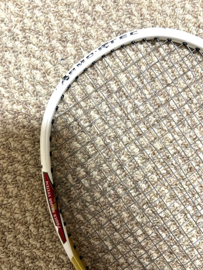 【匿名配送】 YONEX ARMORTEC 700 LIMITED ラケット