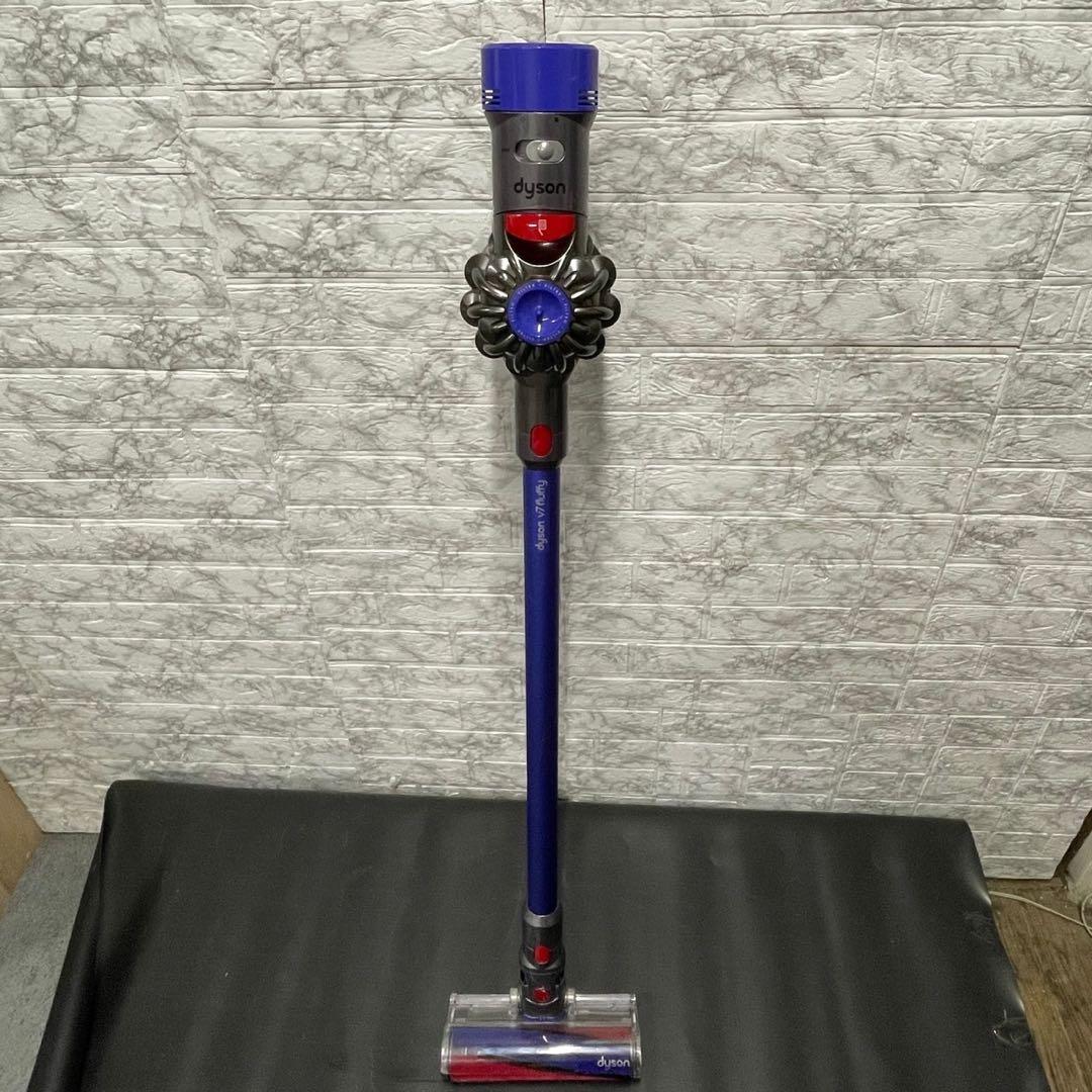 641 送料無料 Dyson V7 Fluffy コードレススティッククリーナー