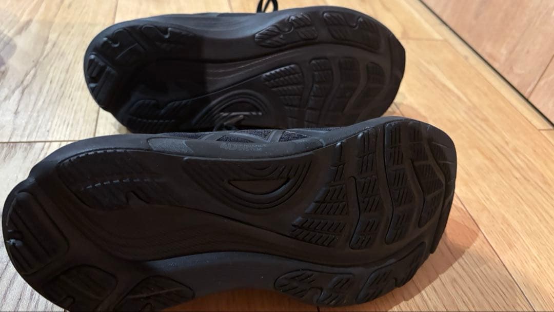 ゲルカヤノ32 アシックスランニングシューズ