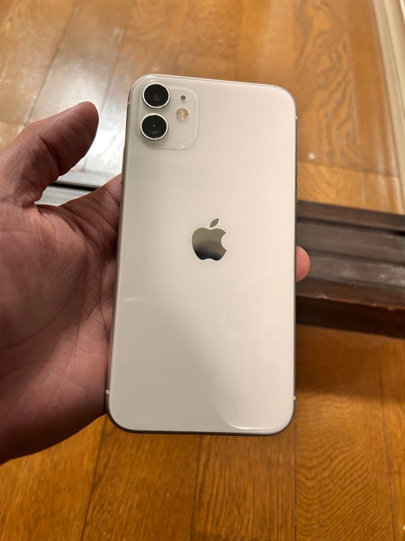 Apple iPhone 11 128GB SIMフリーフィルム・iface付き