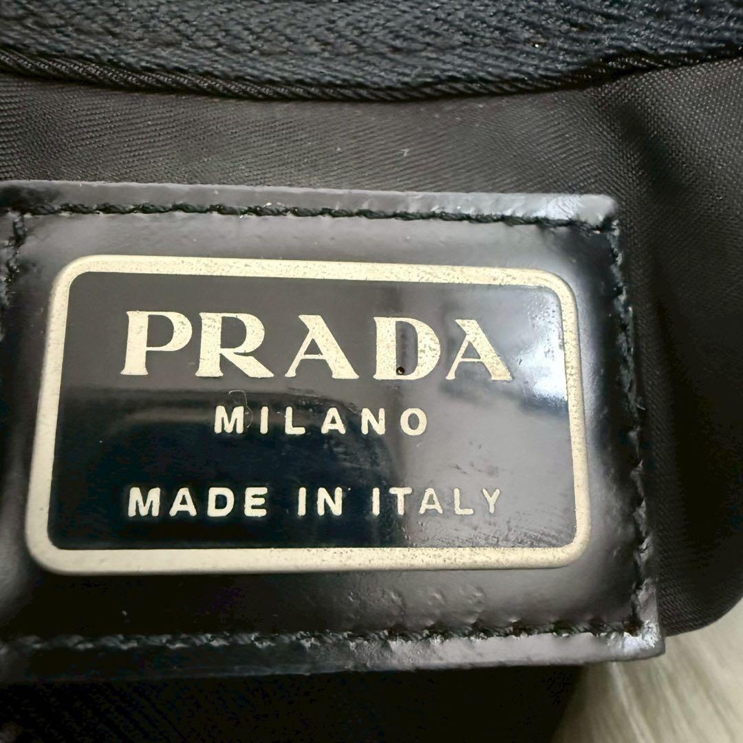 プラダ　三角ロゴ　ナイロン　ボストンバッグ　2way　ブラック