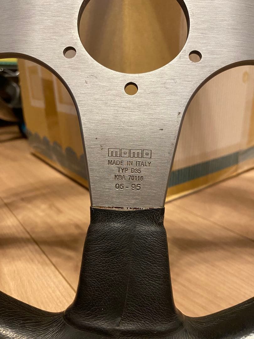 ゴ*イ様 MOMO レース