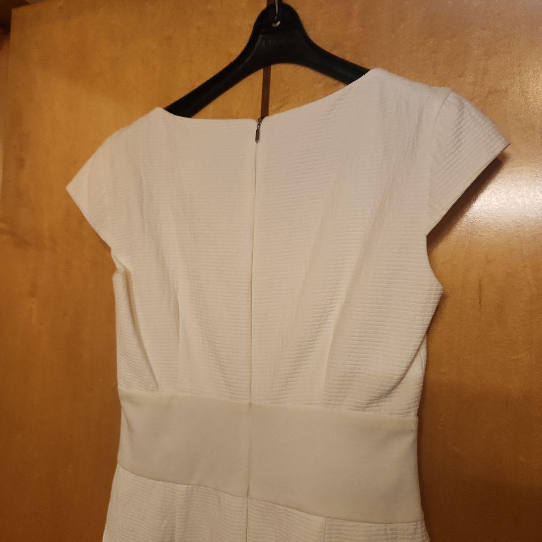 MaxMara ホワイトドレス Vネック キャップスリーブ