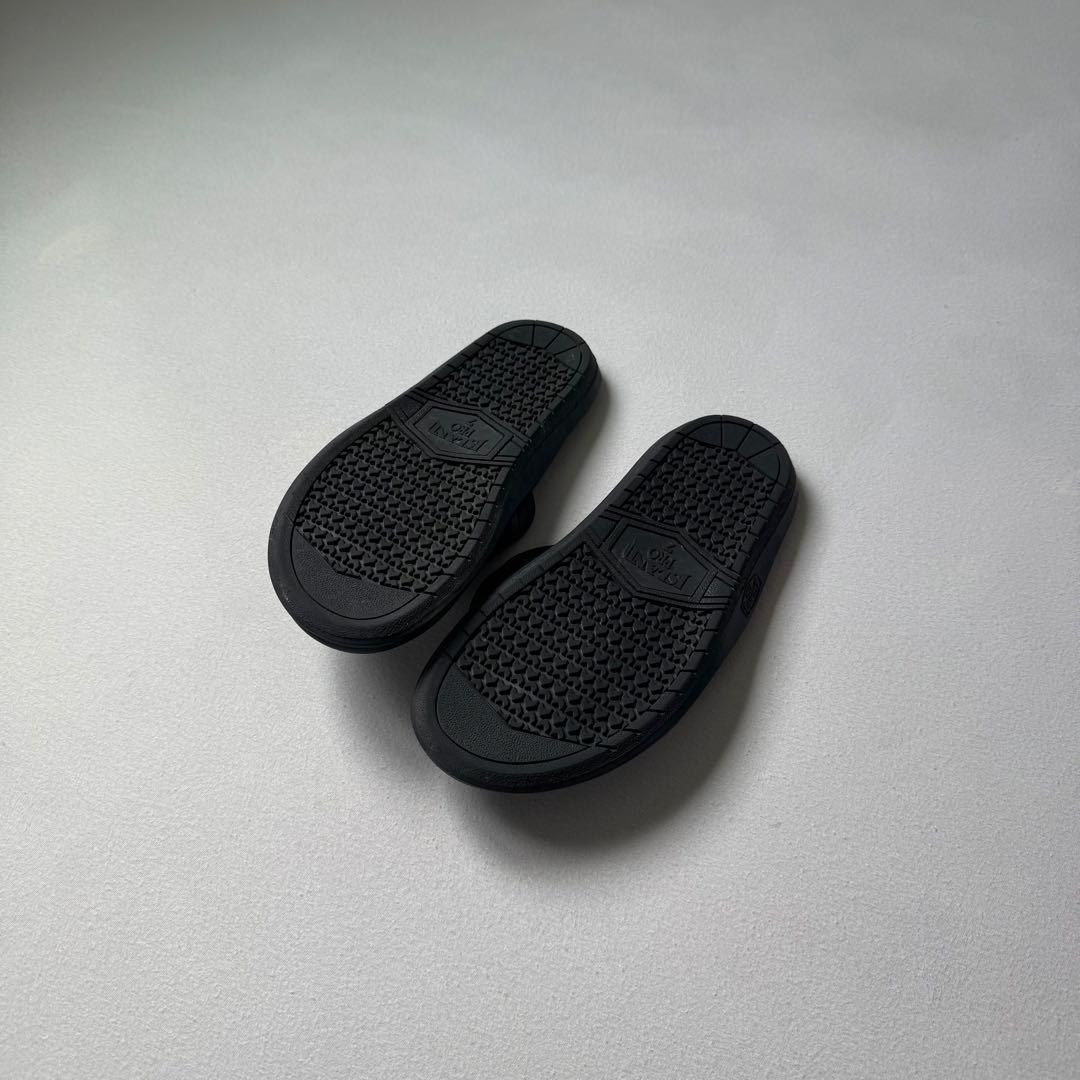靴  SLIPPER / BLACK