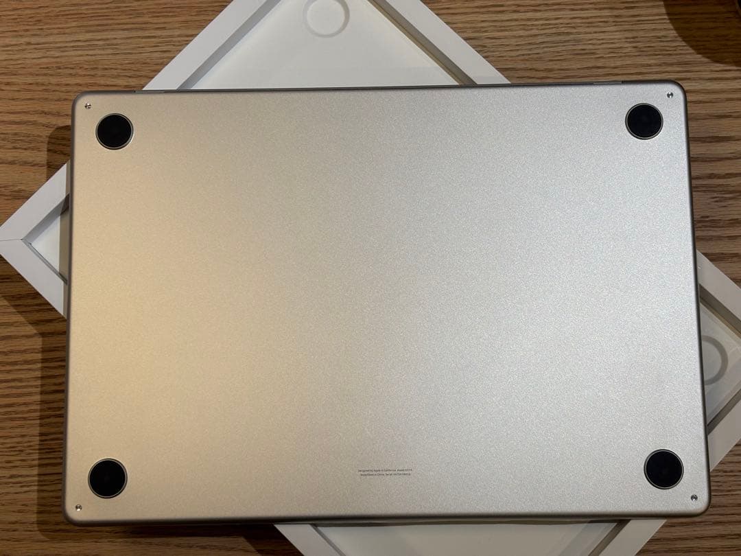 【極美品】Apple MacBook Air M3 MRYR3J/A A3114