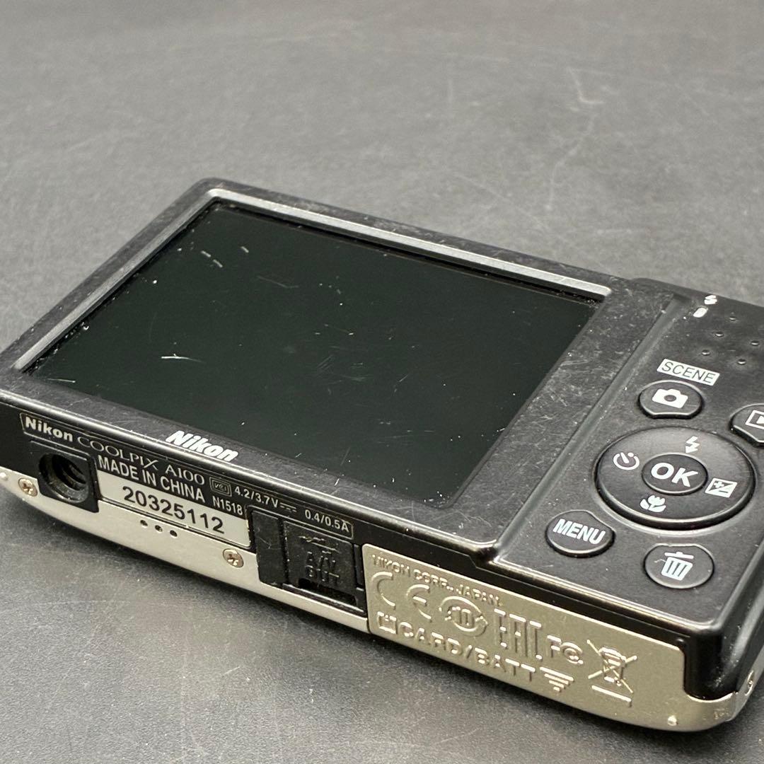 ニコン Nikon COOLPIX A100 動作品　デジカメ　クールピクス
