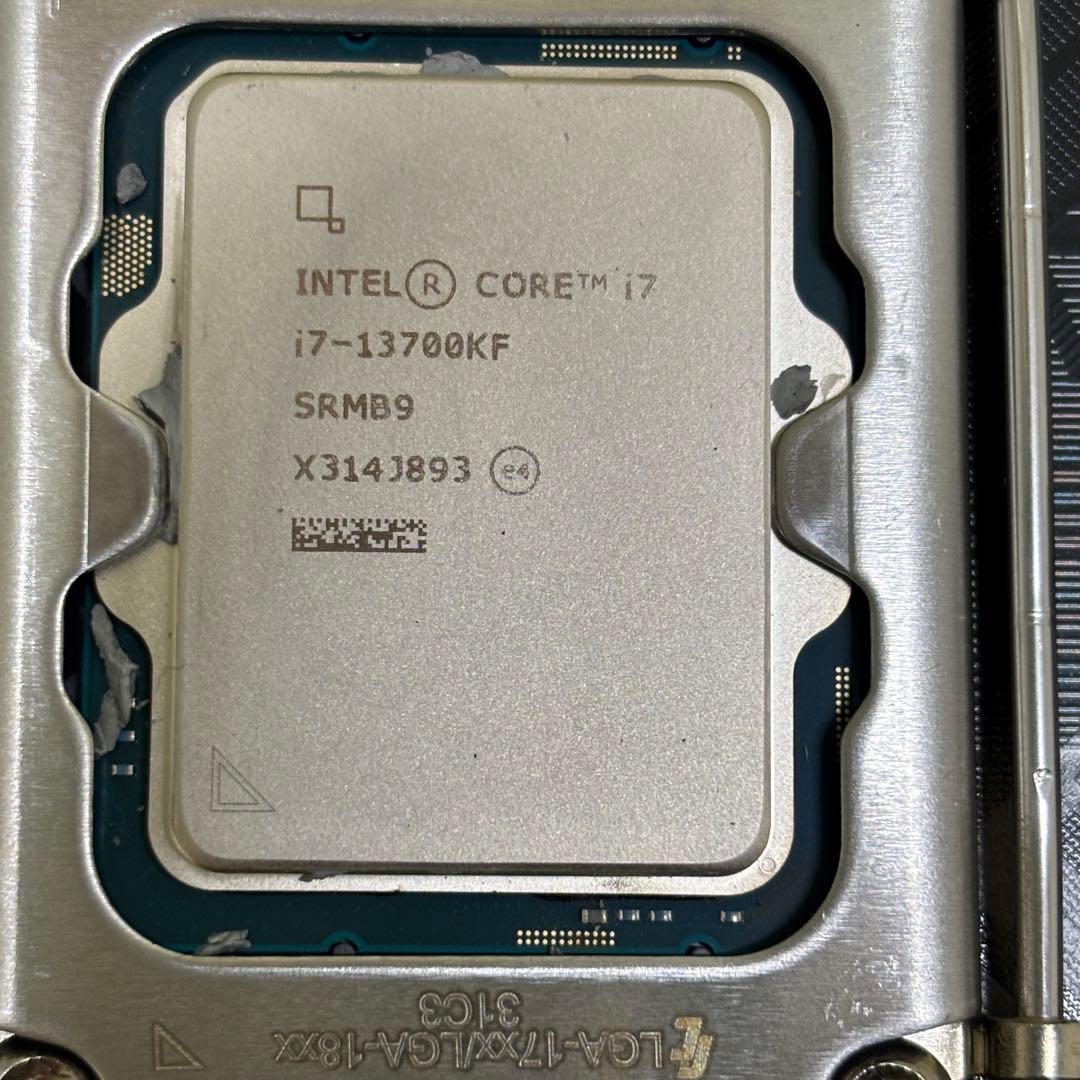 中古 CPU マザボ i7-13700KF Asrock B660 PRO RS
