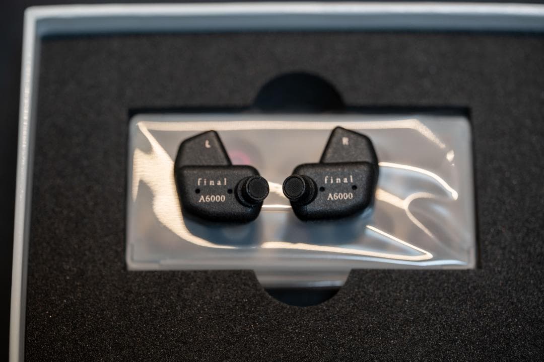 Final A6000 ブラック カナル型イヤフォン 極美品 最終価格