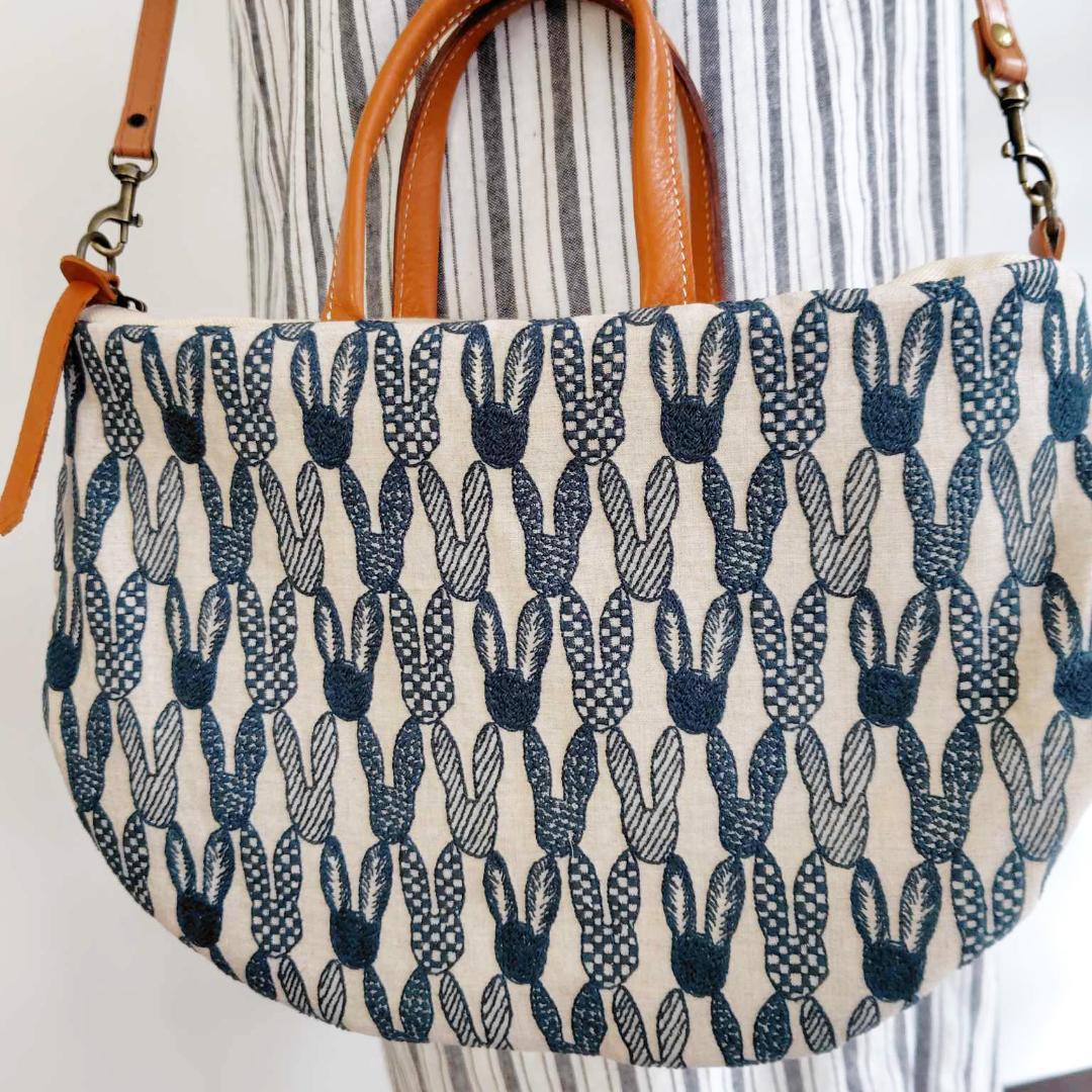 c*n様 ③ミナペルホネン /pomppiaポンピアベージュ/Mサイズラウンドシ