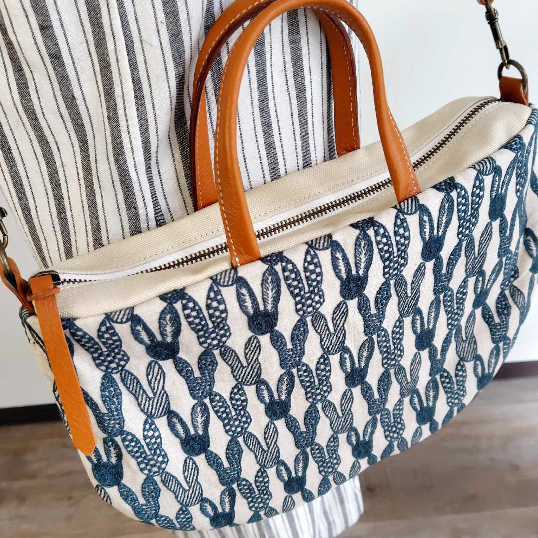 c*n様 ③ミナペルホネン /pomppiaポンピアベージュ/Mサイズラウンドシ