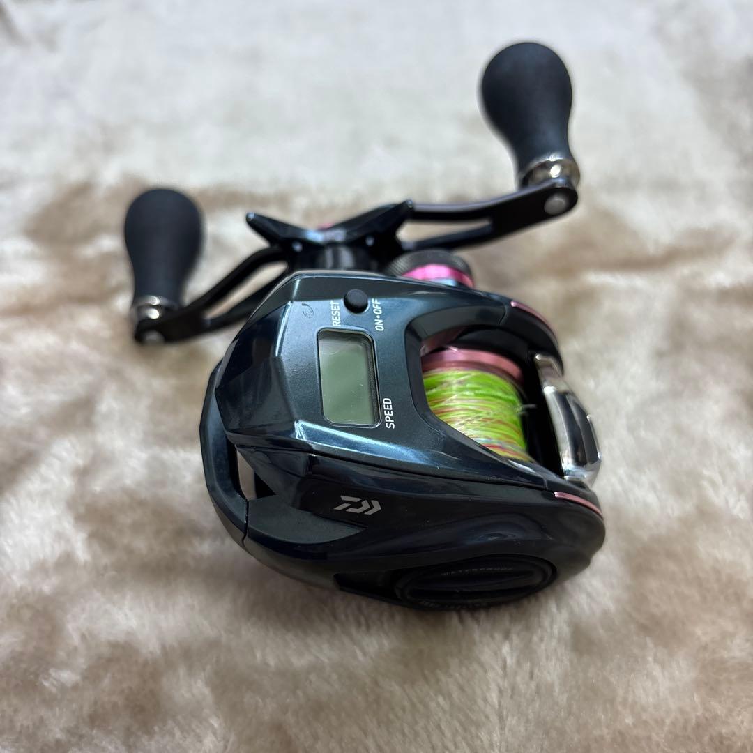 【極美品】ダイワ 紅牙IC 100P-RM コウガIC