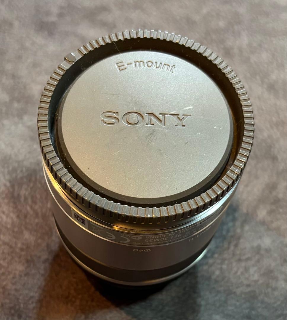 Boss　ソニー E 30mm F3.5 Macro SEL30M35