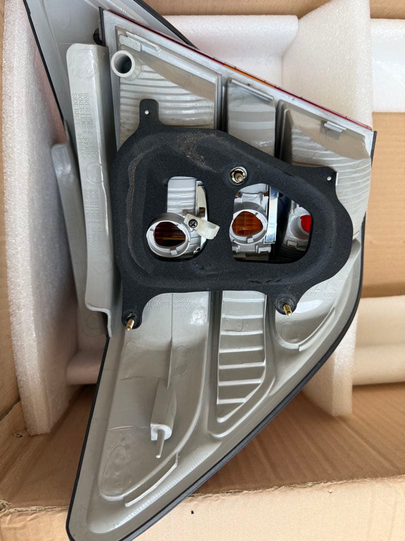 セルシオ30前期純正テールランプ、フォグランプ