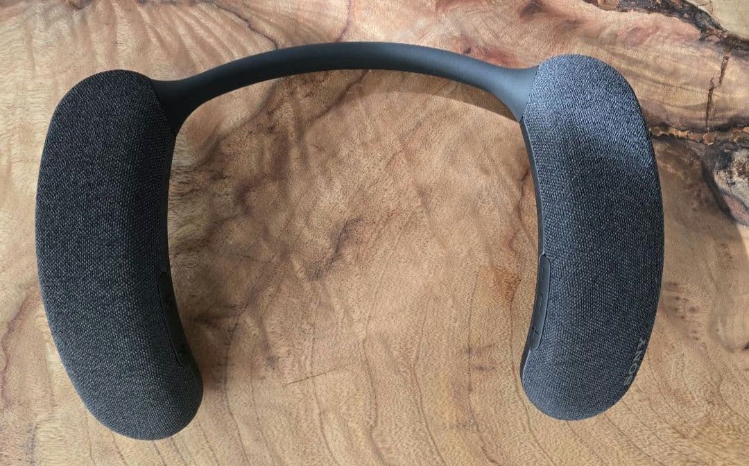 Bravia Theatre uネックバンドスピーカー HT-AN7　ケース付き