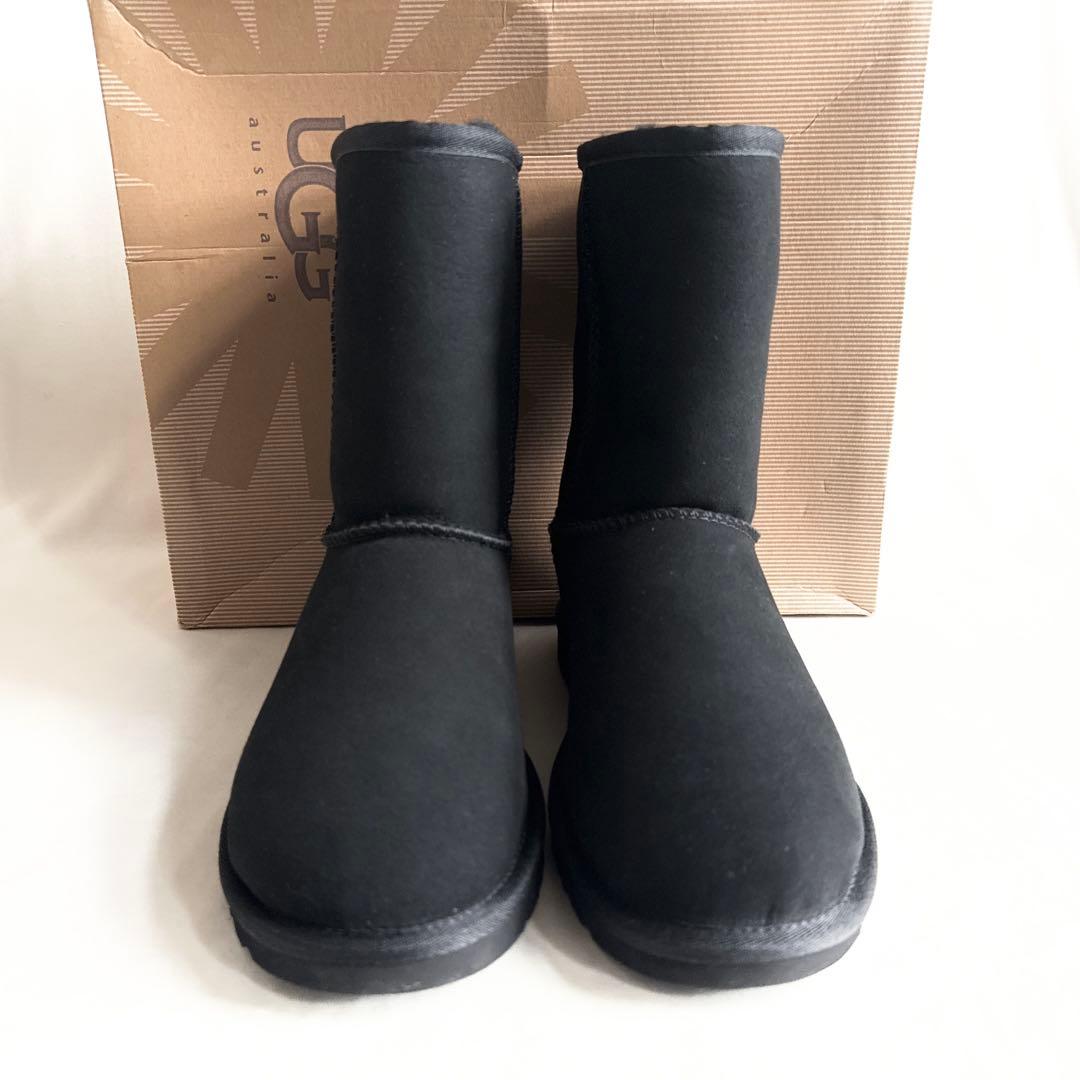 【箱付き未使用品】UGG アグ　クラシックショート　ムートンブーツ　23㎝
