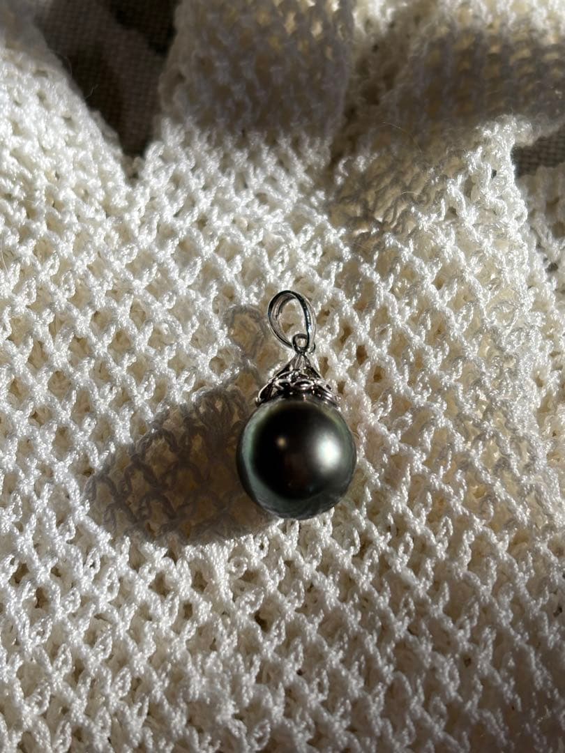 黒蝶パール　ペンダントトップ