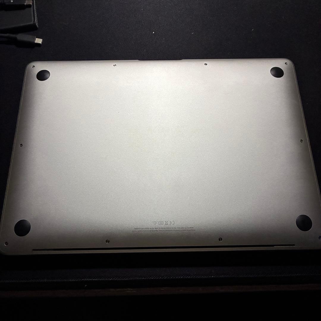 Apple MacBook Air 2020 13インチ