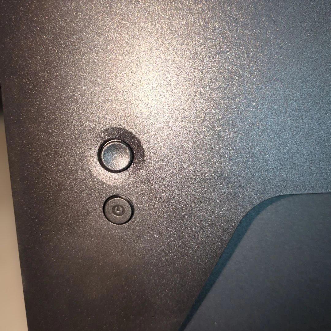 ゲーミングモニター 180hz 付属品全てあります