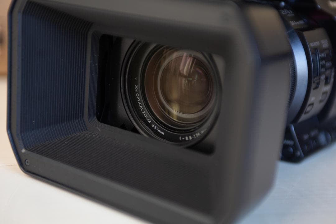 Panasonic HC-X20-K 業務用ビデオカメラ 通電時間38h