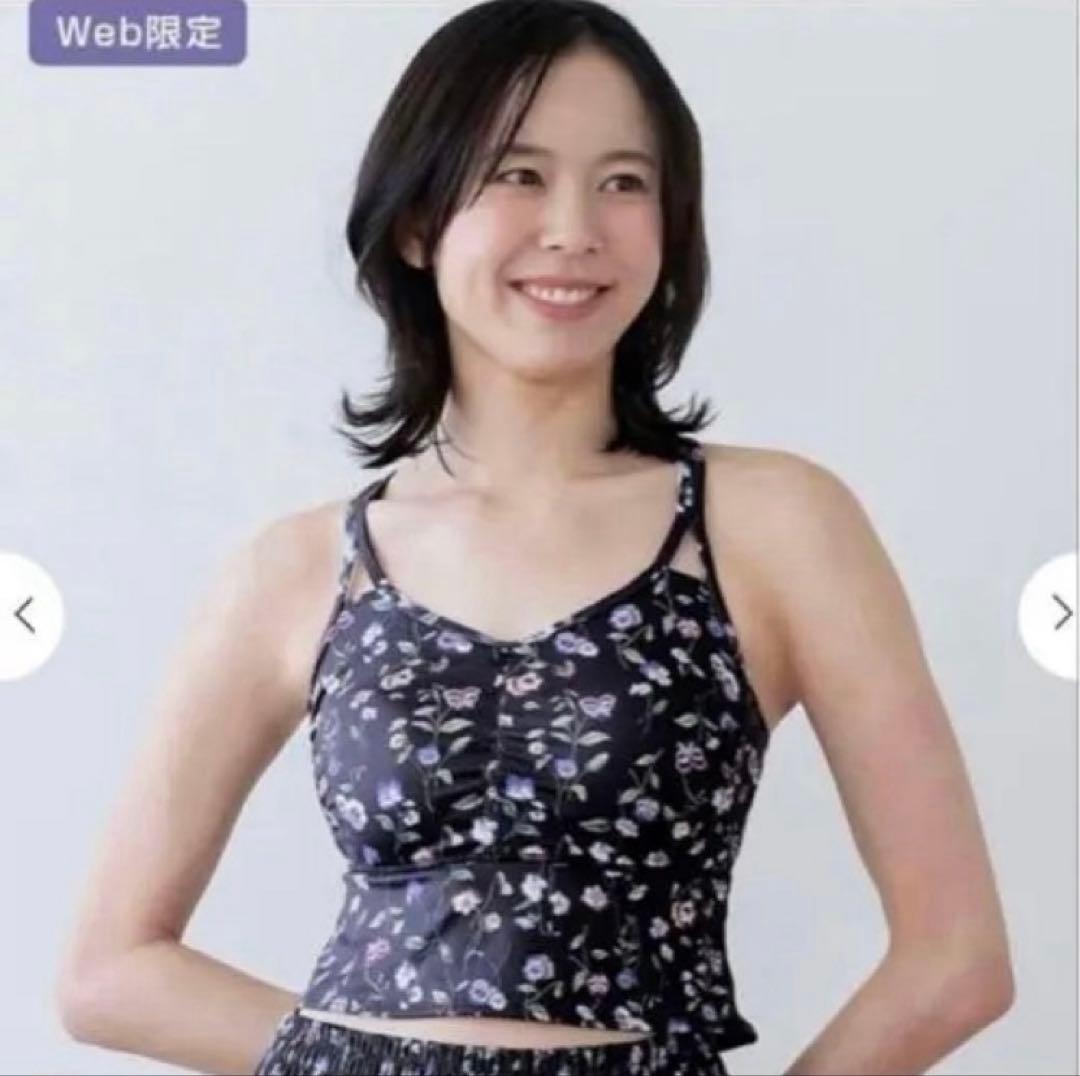 ★新品タグ付★ 【SUKALA】スプリングフラワーフレアブラトップ⭐︎М⭐︎LAVA