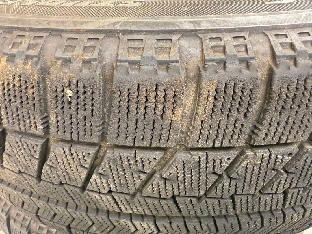 BLIZZAK 205/60R16 スタッドレスホイールセット 兵庫県引取り限定