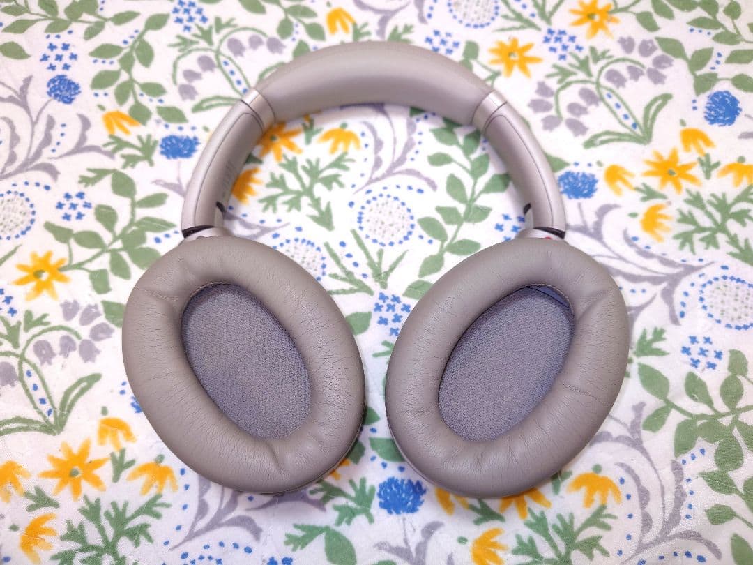 美品★SONY ワイヤレスヘッドホン グレー