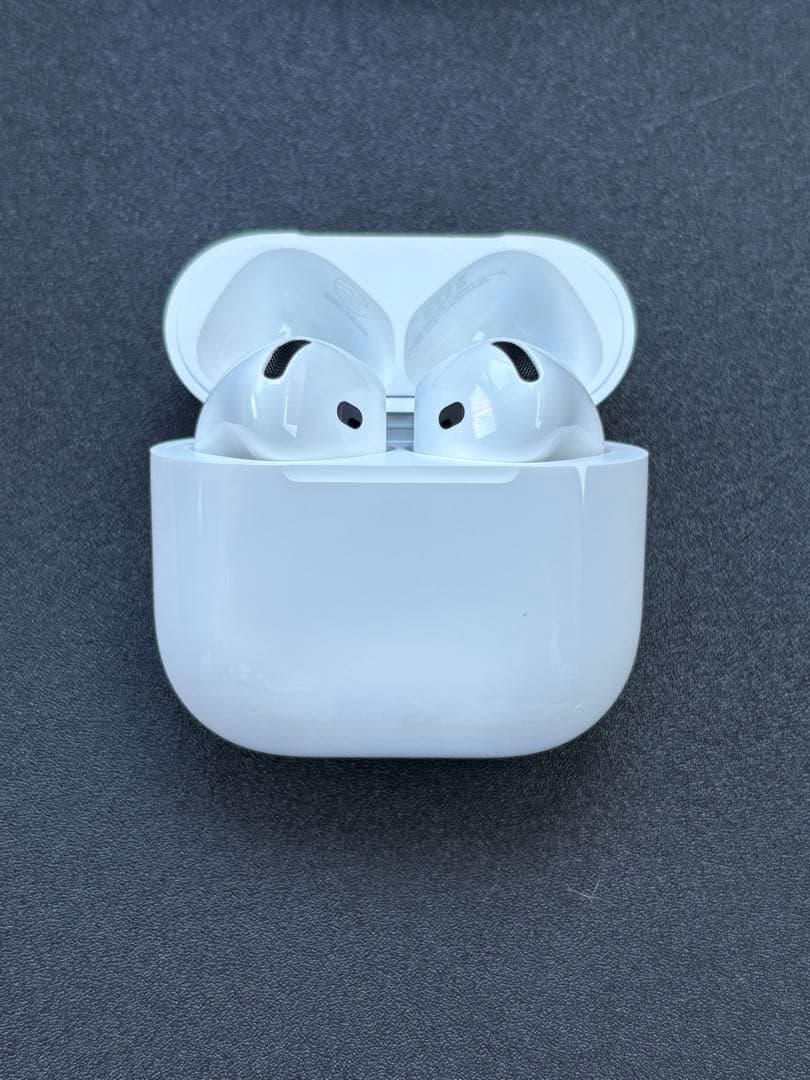 【極美品】Apple AirPods 4 (ANC) 本体