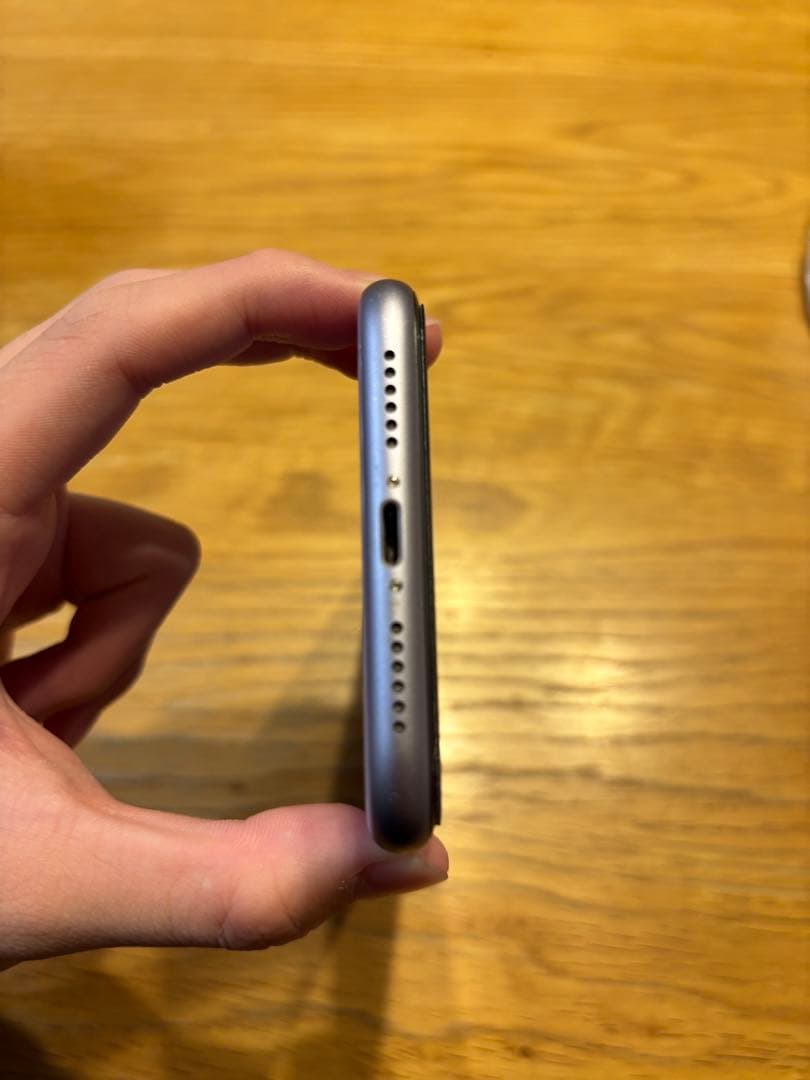 Apple iPhone 11 ラベンダー