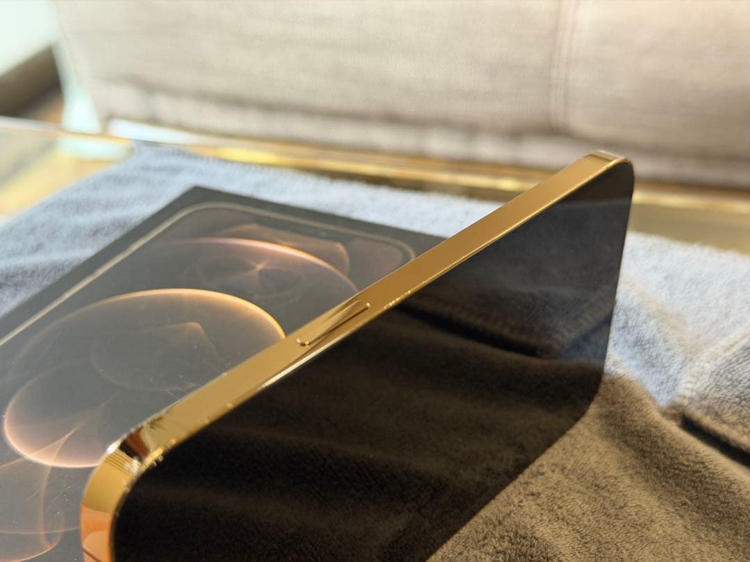 iPhone 12 PROMAX 256GB ゴールド