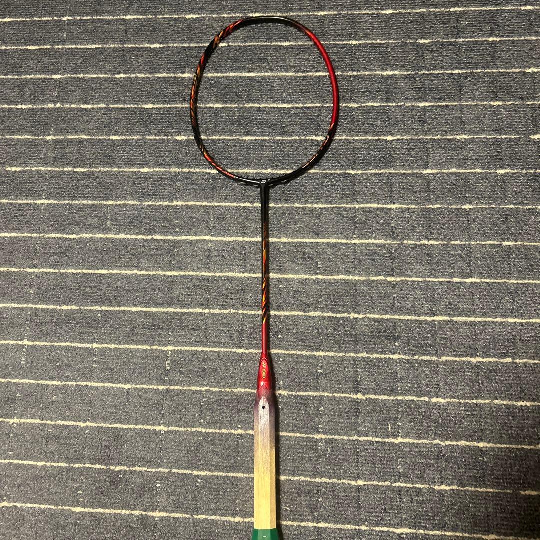 バドミントンラケット　アストロクス99プロ　ワインレッド　4U G 5