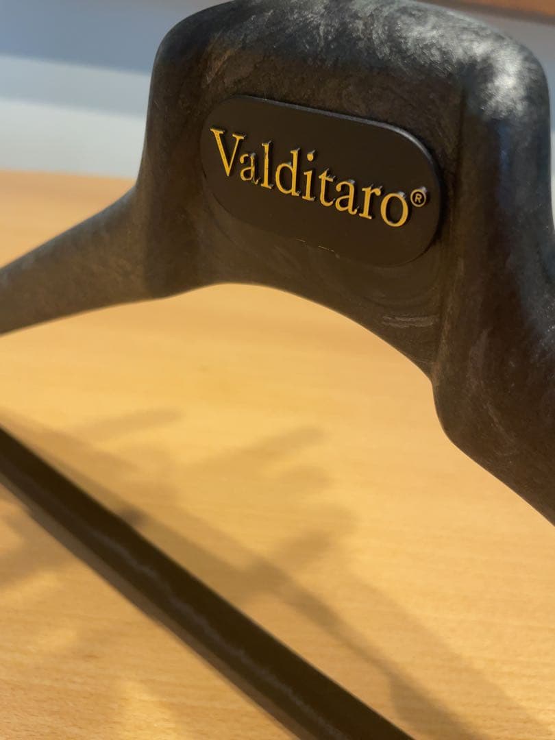 マイネッティ社製Valditaroネーム木製ハンガー 7本＋木製ハンガー4本