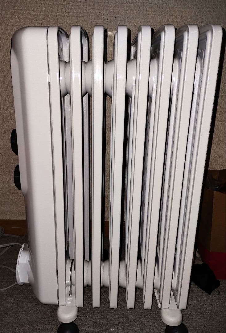 〔未使用〕デロンギ　アミカルドオイルヒーター