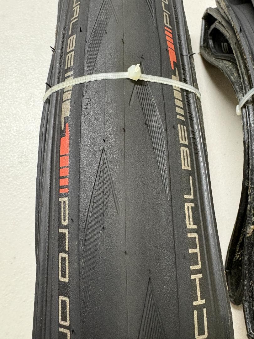 SCHWALBE PRO ONE TLE 28c 2本セット　値下げ