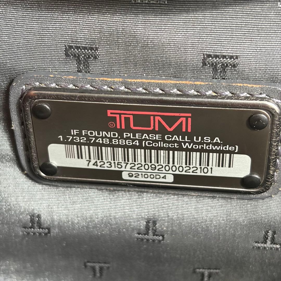 極美品 TUMI ナパレザー ショルダーバッグ 本革 92100D4 斜め掛け