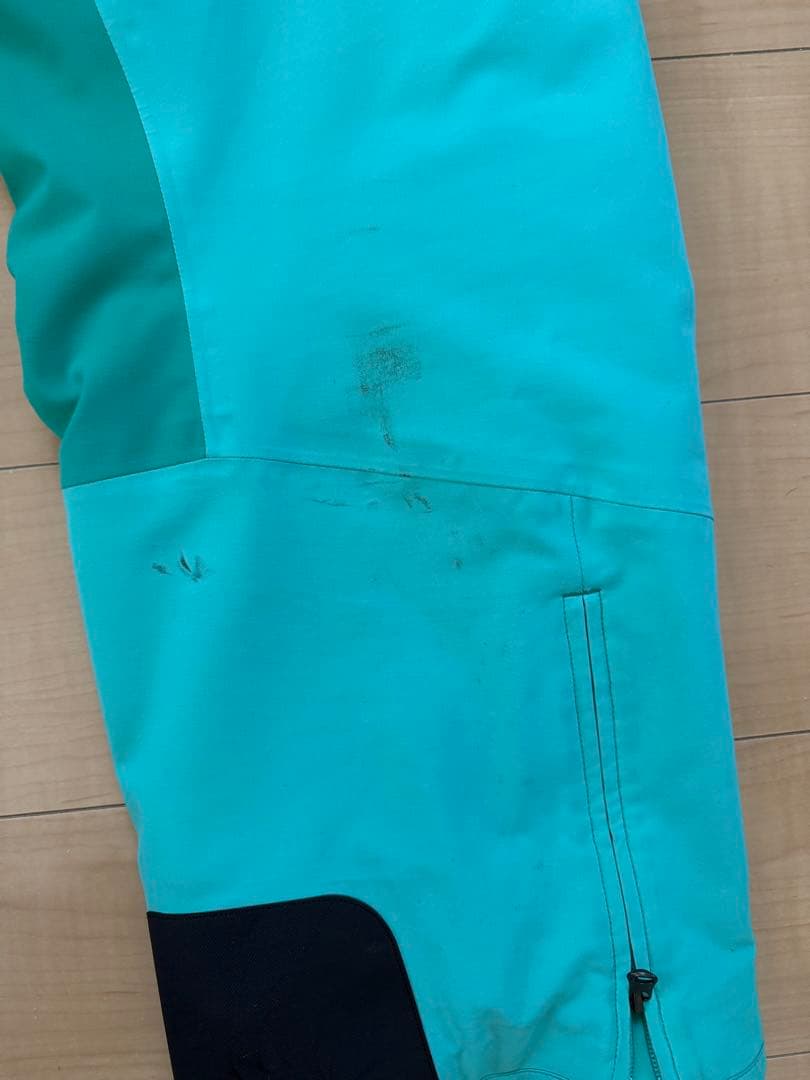 オンヨネ　ONYONE スキーウェアデモチーム　O（ジャケット）/パンツ（XO）