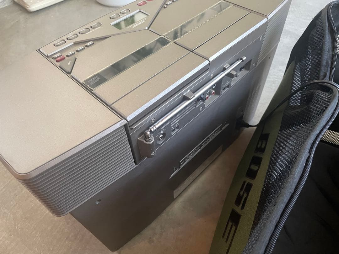 ラジオ・コンポ BOSE ACOUSTIC WAVE STEREO MUSIC SYSTEM