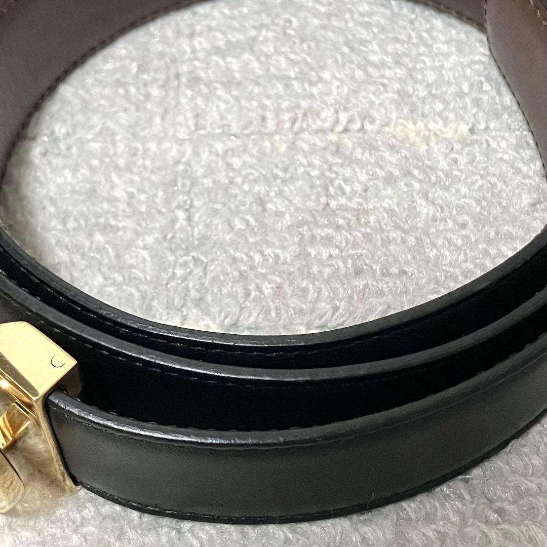 フェラガモ［ガンチーニ］ベルト　ゴールド金具　デカロゴ　レザー　レディース