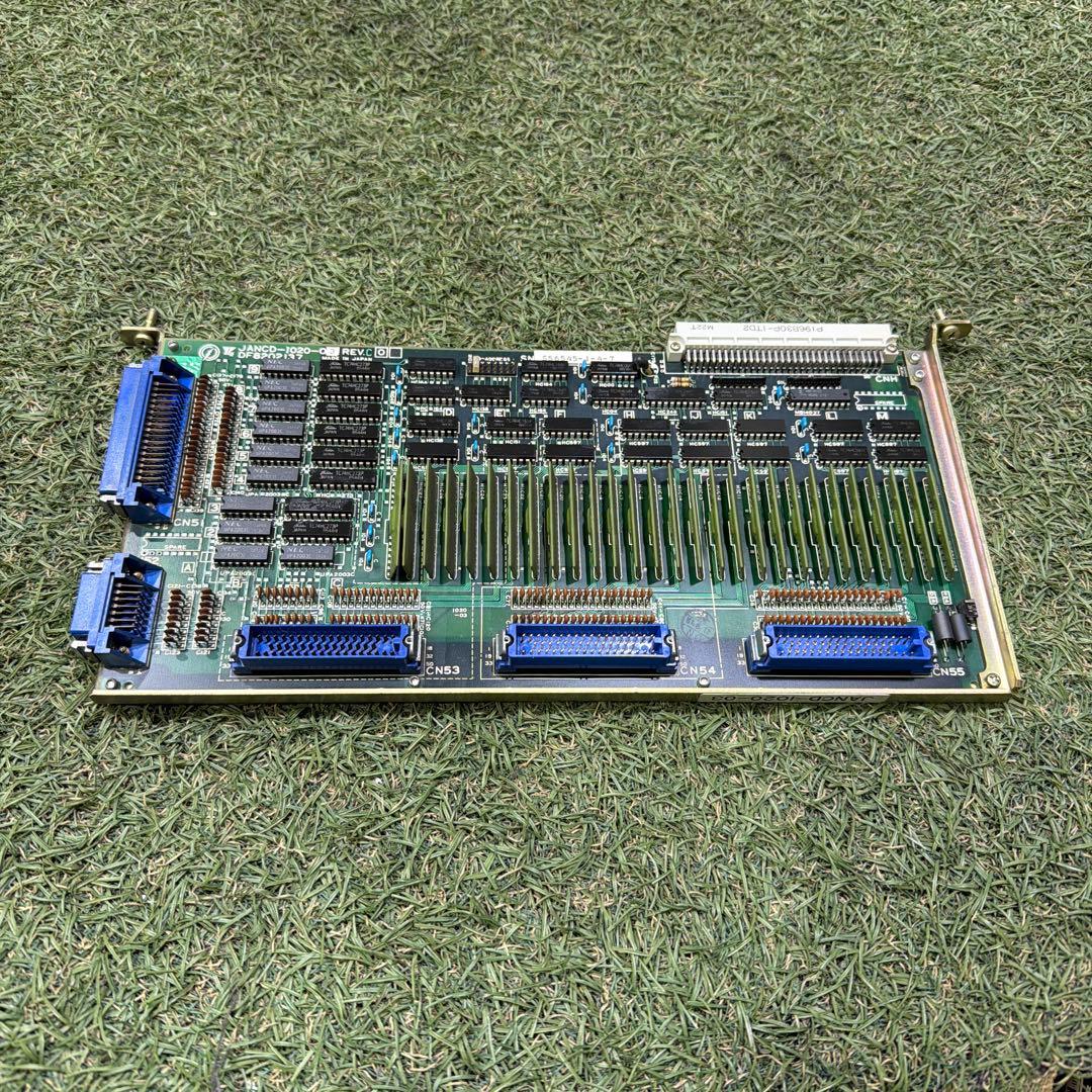 マザーボード YASKAWA BOARD JANCD-I020-03 DF8202137