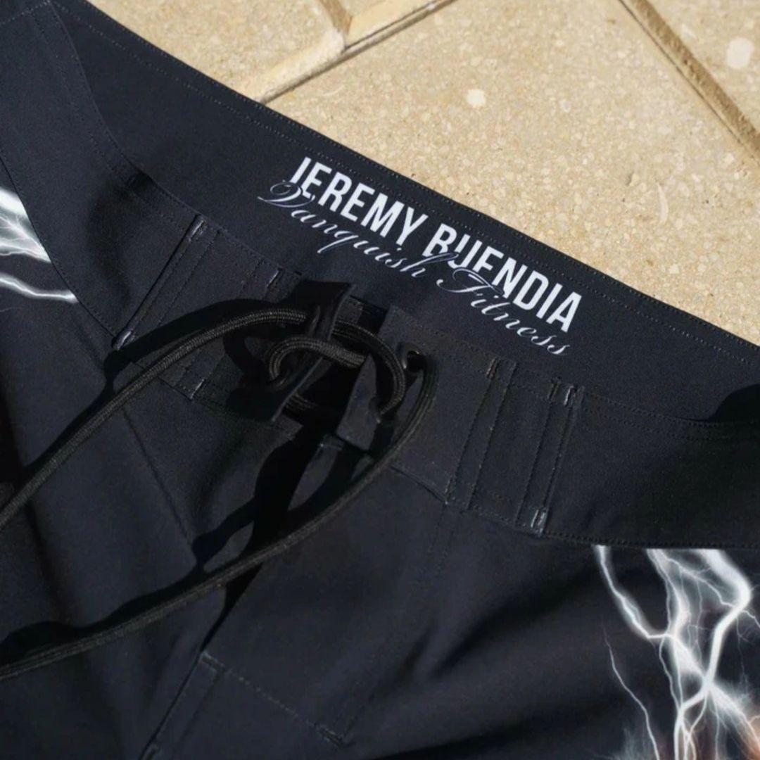 Jeremy Buendia Vanquish サーフパンツ 26inch