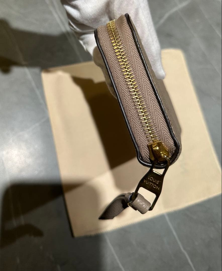 美品　ルイヴィトン アンプラント ジッピーウォレット トゥルトレール 財布