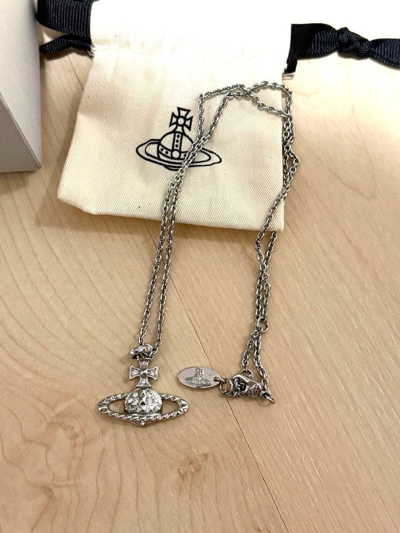 お*ジ様 Vivienne Westwood ネックレス シルバー　極美品