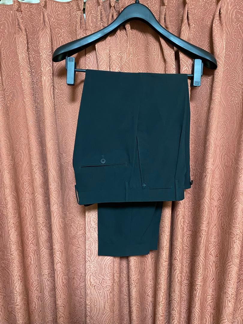 クロスクローゼット　セットアップ　スーツ　ジャケット　スラックス　ブラック