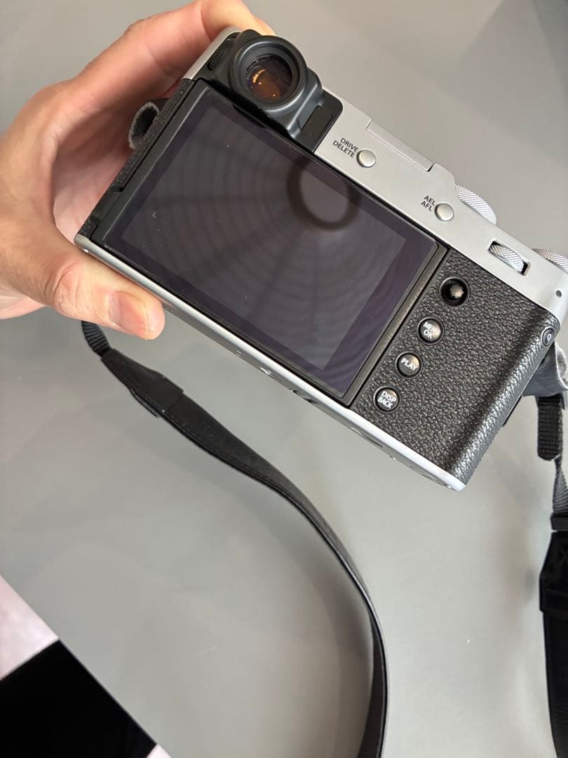 【美品】富士フイルム　X100V シルバー　おまけ複数 ワンオーナー　FUJI
