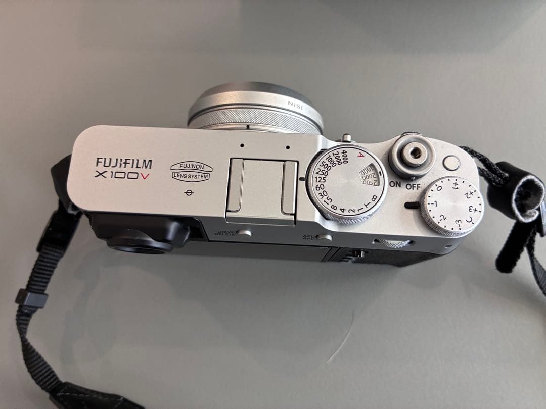 【美品】富士フイルム　X100V シルバー　おまけ複数 ワンオーナー　FUJI