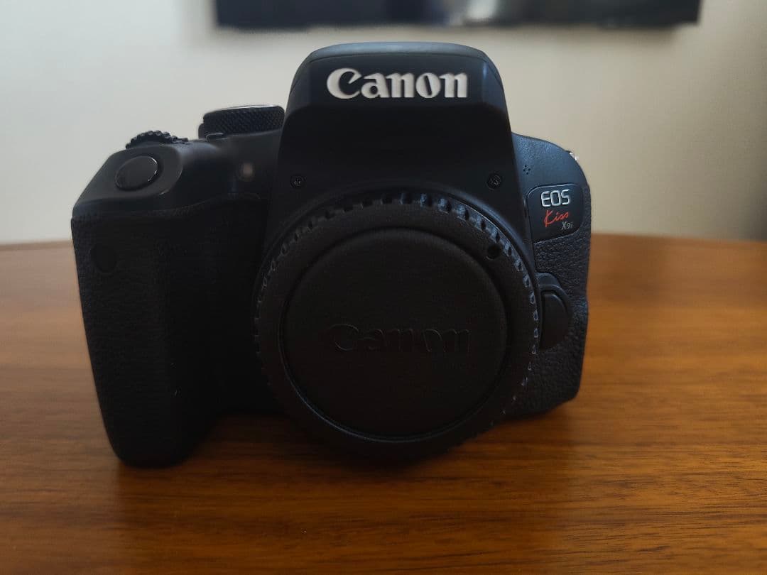 【ジャンク】Canon EOS Kiss X9i デジタル一眼レフカメラ