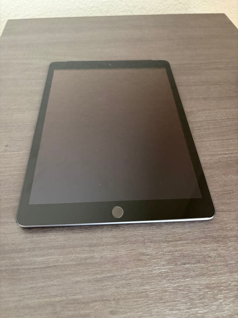 iPad 第7世代　セルラーモデル　ストレージ128GB 本体のみ